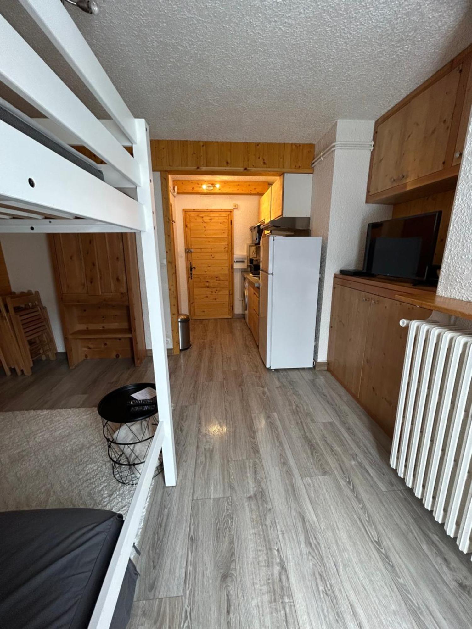 Les Eterlous Apartment *